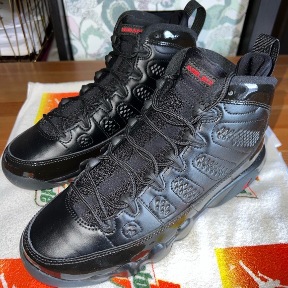 Jordan 9 Retro Bred Patent (GS)
Unworn. No box.
5.5Y = Women’s 7 - Picture 1 of 6